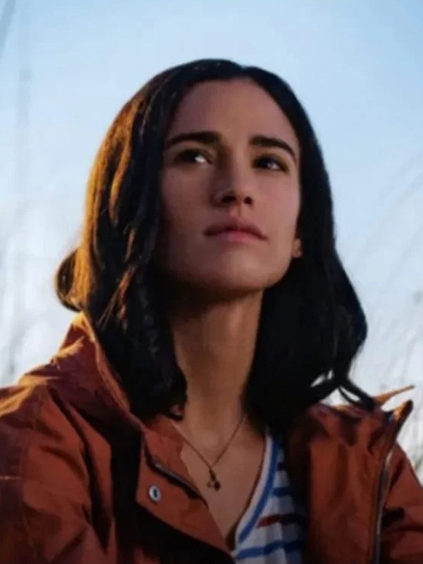 Emma Pasarow Film Along for the Ride 2022 Auden Cotton Jacket