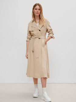 Between Seasons Comma Sand Coat 