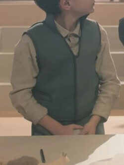 Casper Knopf Halo 2022 TV Series Young John Grey Vest
