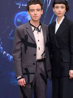 Alex Lawther Alien Earth 2025 Grey Suit For Halloween