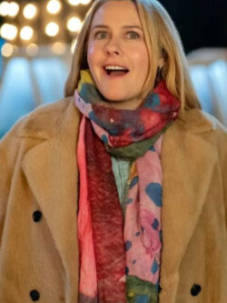 New A Merry Little Ex-Mas 2025 Alicia Silverstone Beige Faux Fur Coat