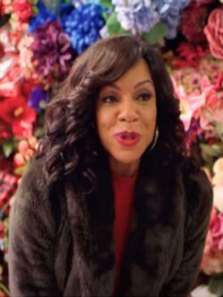 Tanya A Christmas Surprise Wendy Raquel Robinson Brown Fur Coat