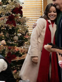 A Furry Little Christmas Kristi Murdock Scarlet Coat New