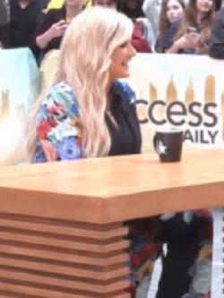 New Access Daily 2025 Trisha Yearwood Floral Blazer and Pant Suit